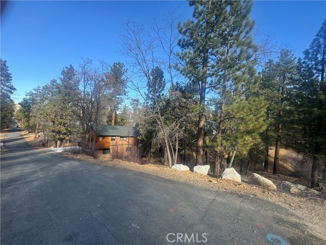 899 Kern Avenue, Sugarloaf CA: https://media.crmls.org/medias/10e50db3-295b-4dd6-88fa-4997acb5241c.jpg