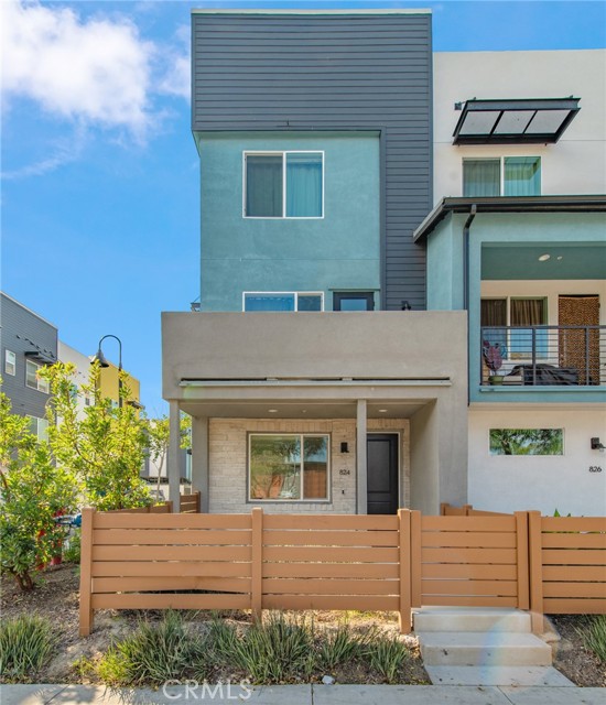 Front Image Thumbnail for CROC26001343