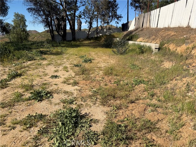 Detail Gallery Image 6 of 8 For 24650 Fir, Menifee,  CA 92584 - – Beds | – Baths