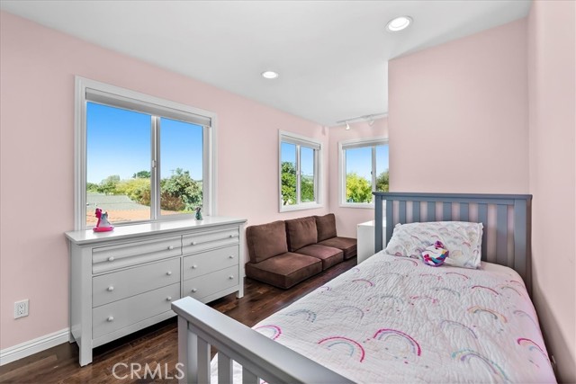 416 Avenue E, Redondo Beach, California 90277, 5 Bedrooms Bedrooms, ,2 BathroomsBathrooms,Residential,Sold,Avenue E,SB21248729