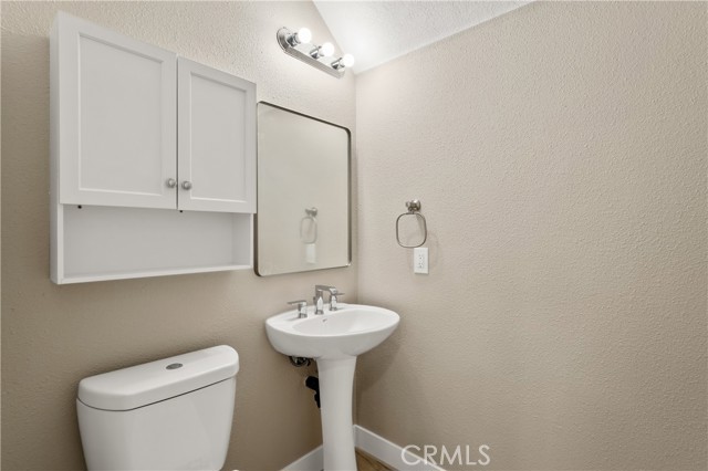 Detail Gallery Image 9 of 29 For 35960 Lindstrand Ave #3,  Murrieta,  CA 92563 - 3 Beds | 2/1 Baths