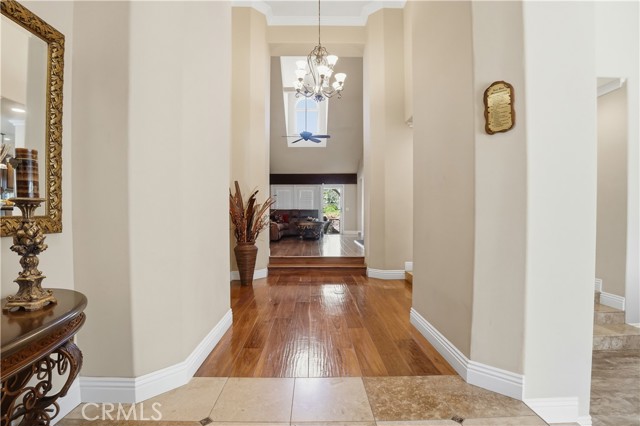 Detail Gallery Image 43 of 69 For 27139 Crystal Springs, Canyon Country,  CA 91387 - 4 Beds | 2/1 Baths