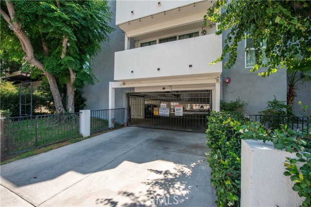 5454 Zelzah Avenue, Encino CA: https://media.crmls.org/medias/10e82b75-0340-4a68-808c-0527d539a444.jpg