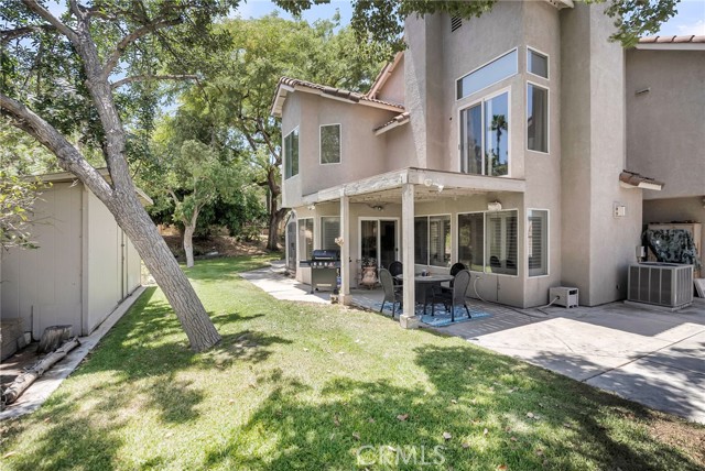11322 Breithorn Court, Riverside CA: https://media.crmls.org/medias/10e82ccb-5ed3-4ffb-8d3e-61539ad7fe78.jpg