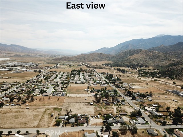 514 E Victory, Banning CA: https://media.crmls.org/medias/10e892e4-334e-45b5-a4da-1a82907272e1.jpg