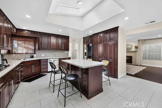 1256 Irving Avenue photo 21