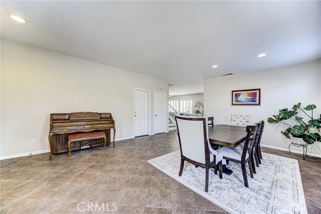 Detail Gallery Image 8 of 38 For 37361 Stellarview Ave, Murrieta,  CA 92563 - 5 Beds | 3 Baths