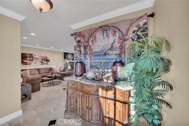 Detail Gallery Image 15 of 28 For 21382 Lemontree Ln, Huntington Beach,  CA 92646 - 3 Beds | 3 Baths