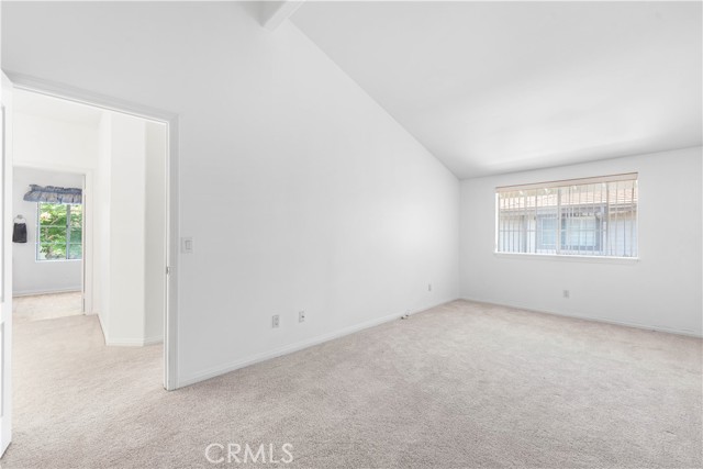 7 Greenmeadow Drive, Newbury Park CA: https://media.crmls.org/medias/10ea50ec-ab5c-435e-bda1-94481b018a22.jpg