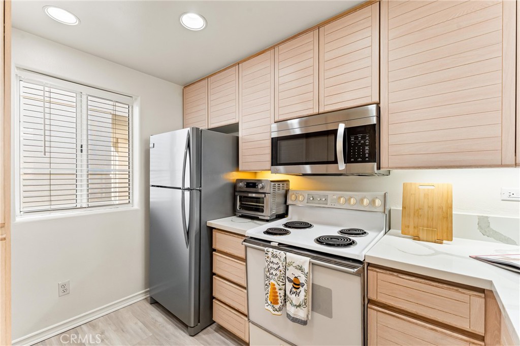 10eb8f84 B771 4d4f 8b39 A7812fe98b82