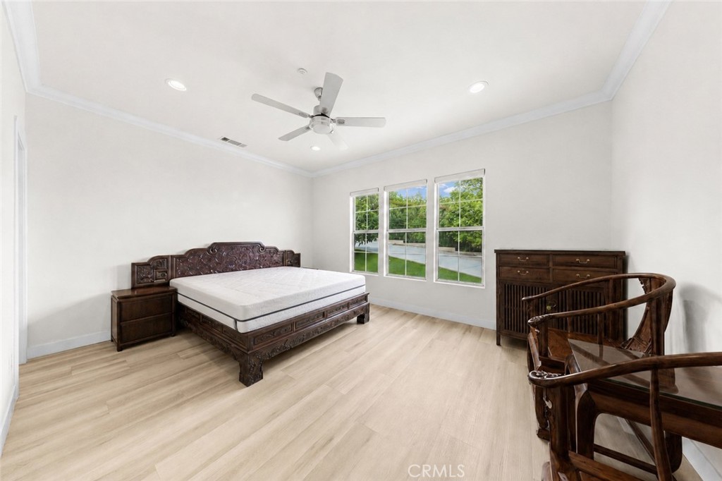 MLS #OC26130929 image #25
