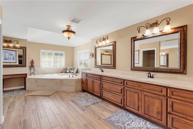 Detail Gallery Image 29 of 60 For 13880 Driftwood Dr, Victorville,  CA 92395 - 4 Beds | 3 Baths