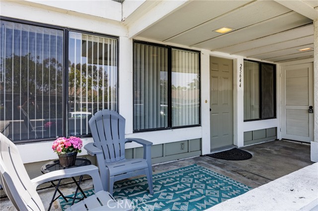 25644 Mont Pointe, Lake Forest CA: https://media.crmls.org/medias/10ec8d22-7dd8-4524-a12e-0199355bd25e.jpg