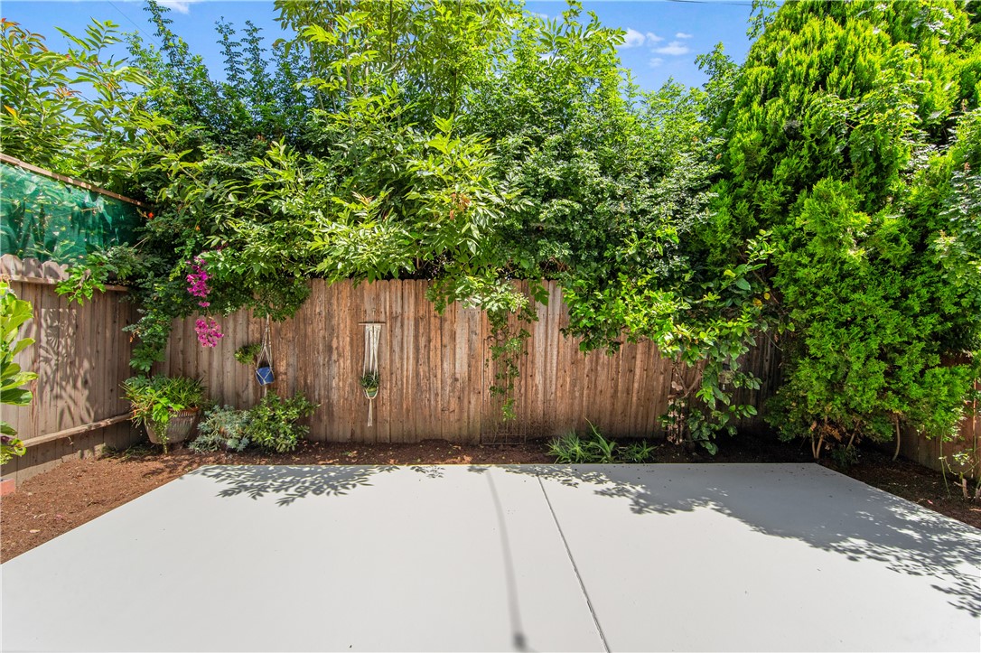 Detail Gallery Image 48 of 48 For 305 E Sunset St, Long Beach,  CA 90805 - 3 Beds | 2/1 Baths