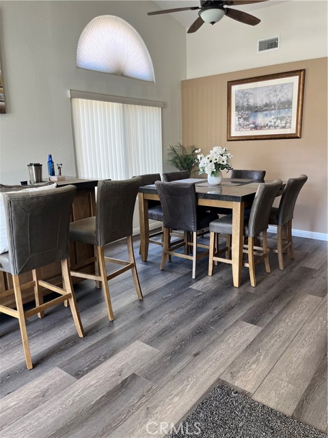 Detail Gallery Image 4 of 22 For 3653 Toscany Ct, Palmdale,  CA 93550 - 4 Beds | 2 Baths