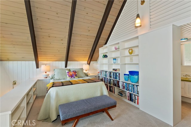 27280 Peninsula Drive, Lake Arrowhead CA: https://media.crmls.org/medias/10eda519-1c66-48f8-9120-fbb52a7e78c9.jpg