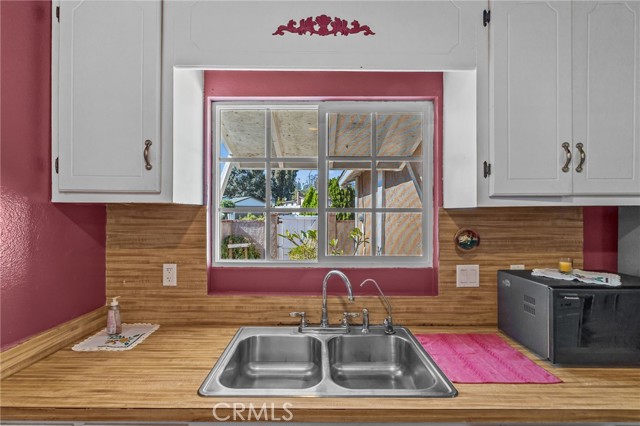 820 Cozy Court, Fallbrook CA: https://media.crmls.org/medias/10efe35e-f250-4371-b8ef-c00e5147beb1.jpg