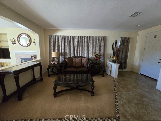 Detail Gallery Image 18 of 39 For 912 Anser Ln, Beaumont,  CA 92223 - 4 Beds | 2/1 Baths