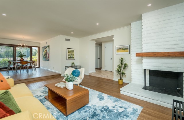 Detail Gallery Image 7 of 38 For 2251 El Arbolita Dr, Glendale,  CA 91208 - 2 Beds | 2 Baths