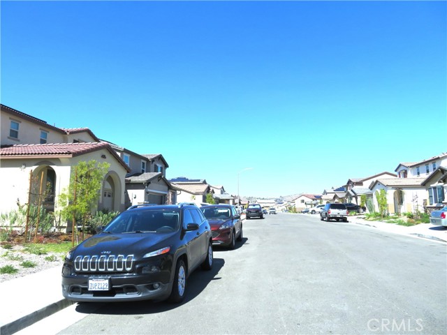 Detail Gallery Image 3 of 39 For 29157 Sunforest, Lake Elsinore,  CA 92530 - 3 Beds | 2/1 Baths