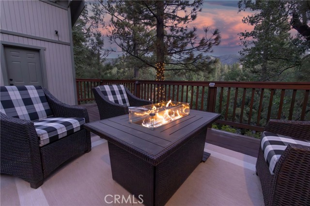 Detail Gallery Image 11 of 41 For 43305 Sand Canyon Rd, Big Bear Lake,  CA 92315 - 3 Beds | 1/1 Baths