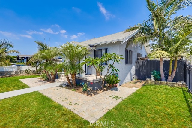 Detail Gallery Image 2 of 47 For 1601 W 67th St, Los Angeles,  CA 90047 - 3 Beds | 1 Baths