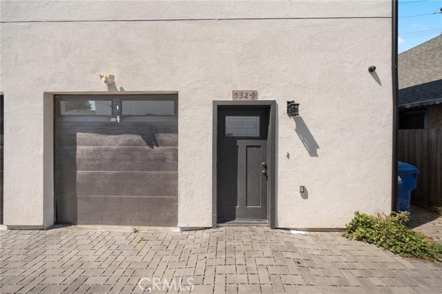 532 W Vernon Avenue, Los Angeles CA: https://media.crmls.org/medias/10f1552f-87cd-457b-a2e3-eb515b7815af.jpg