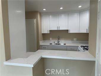 https://media.crmls.org/medias/10f18d84-41c6-4d1e-a87f-098b971add00.jpg?preset=X-Large