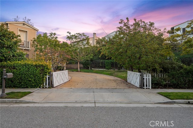 Detail Gallery Image 11 of 57 For 7360 Coastal View Dr, Los Angeles,  CA 90045 - 6 Beds | 6/1 Baths