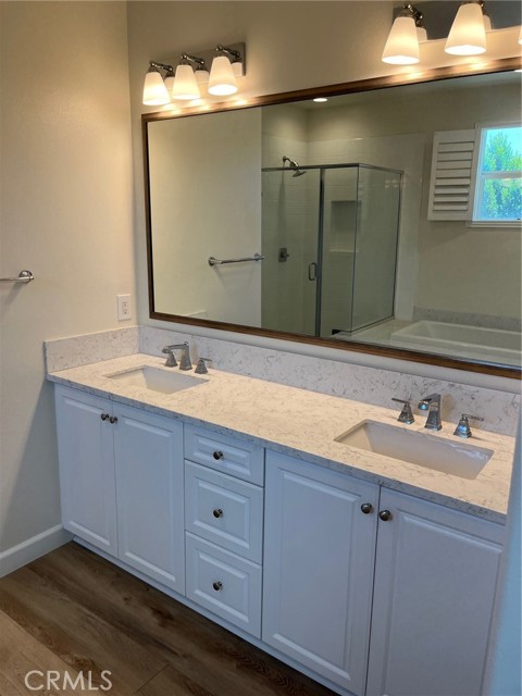 3996 S Somerston Way, Ontario CA: https://media.crmls.org/medias/10f217bf-4d0f-4537-9844-cff3ee3462ec.jpg