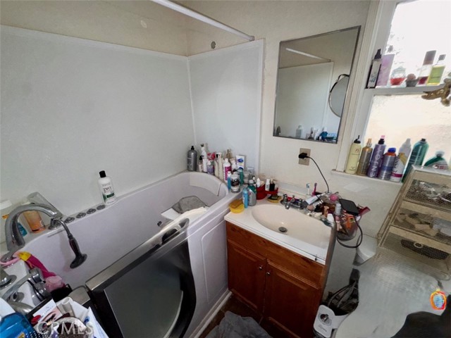 21835 Dotame Avenue, Apple Valley CA: https://media.crmls.org/medias/10f276c4-4468-417e-878e-b8788f405902.jpg