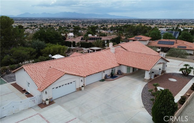 5 Bed Home for Sale in Apple Valley, California