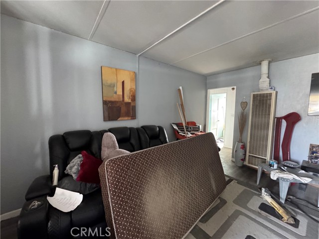 Detail Gallery Image 4 of 17 For 13841 Carson, Trona,  CA 93562 - 2 Beds | 1 Baths