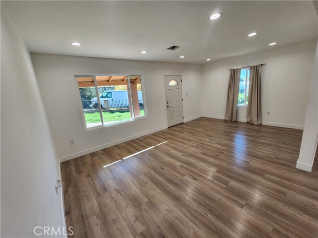 Detail Gallery Image 35 of 43 For 7665 Machrea, Tujunga,  CA 91042 - 3 Beds | 2 Baths