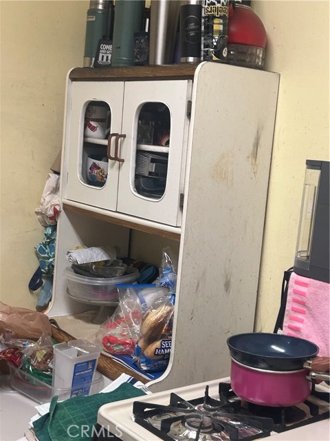 3878 E 1st Street, Los Angeles CA: https://media.crmls.org/medias/10f3b45c-29aa-4be1-89e7-00b2492904b3.jpg