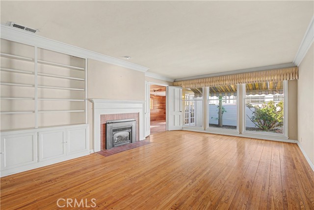 Detail Gallery Image 6 of 46 For 2125 Manhattan, Hermosa Beach,  CA 90254 - 4 Beds | 3 Baths