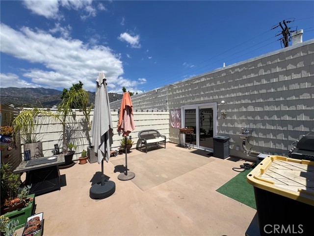 1434 Highland, Duarte CA: https://media.crmls.org/medias/10f41c1c-b38e-42cb-876c-cf815f57ef72.jpg
