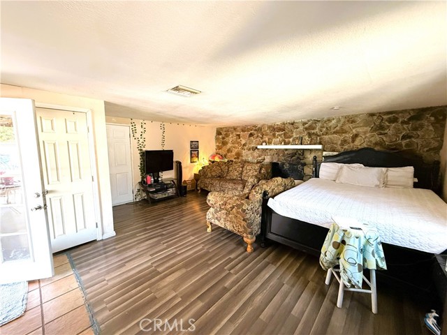 Detail Gallery Image 25 of 40 For 1320 White Ln, Bakersfield,  CA 93307 - 4 Beds | 2 Baths
