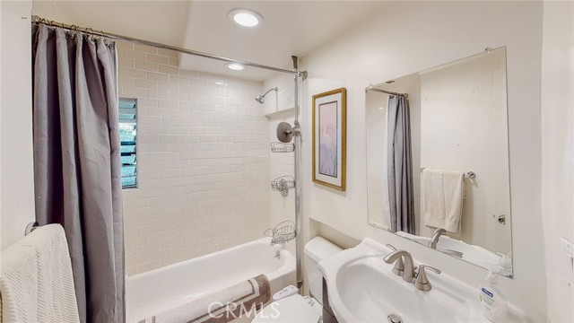 Detail Gallery Image 13 of 35 For 274 3 Diamond St, Laguna Beach,  CA 92651 - 3 Beds | 2/1 Baths