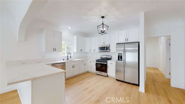 1113 Pacific Ave, Long Beach CA: https://media.crmls.org/medias/10f4762c-34fe-4665-bcc0-5201021d7dee.jpg