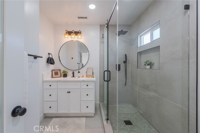 Detail Gallery Image 19 of 32 For 4224 Falcon, Long Beach,  CA 90807 - 4 Beds | 2 Baths