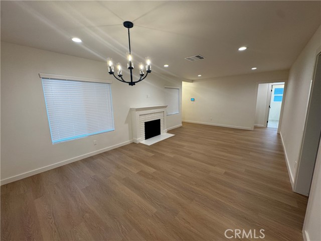 15234 Kingsbury Street, Mission Hills (San Fernando) CA: https://media.crmls.org/medias/10f594c2-f174-41a3-a25d-0662eb22adac.jpg