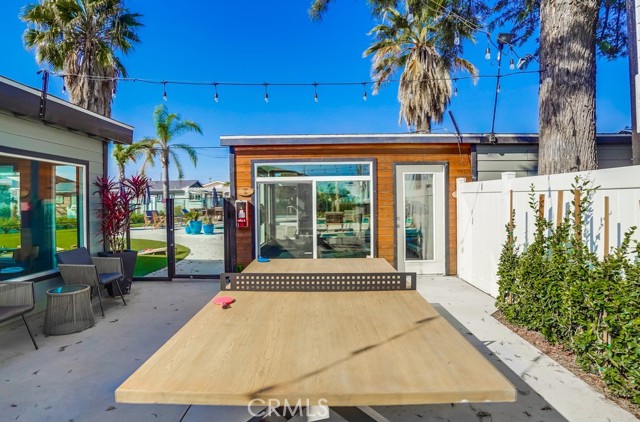 8250 Lankershim Boulevard, Space 19 photo 14
