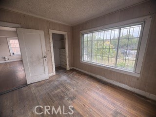 https://media.crmls.org/medias/10f75faa-af3e-4ffa-bd69-77d055bbb0e7.jpg?preset=X-Large