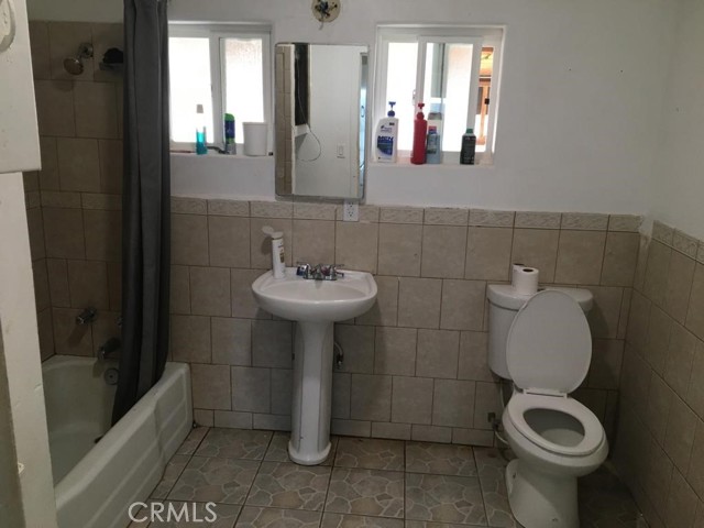 37712 210th E Street, Palmdale CA: https://media.crmls.org/medias/10f85c88-f1a9-4a5e-8442-6cae526e8bb2.jpg