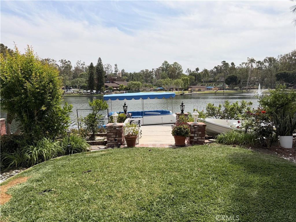 https://media.crmls.org/medias/10f8f9b0-fb66-45bd-910b-7604b15cfeab.jpg?preset=X-Large