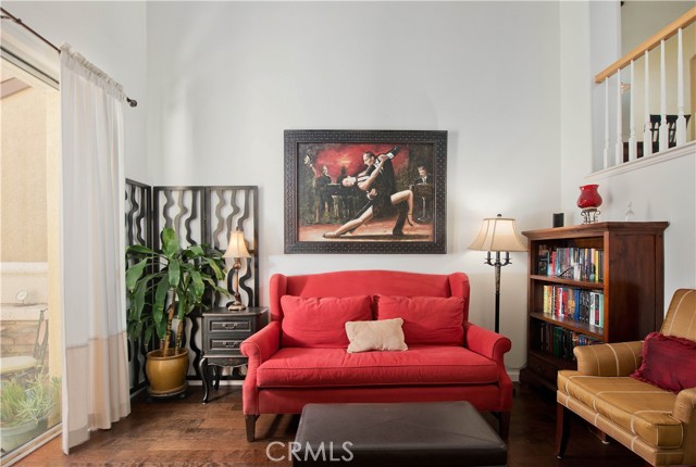 Detail Gallery Image 3 of 33 For 28254 Canterbury Ct, Valencia,  CA 91354 - 2 Beds | 2/1 Baths