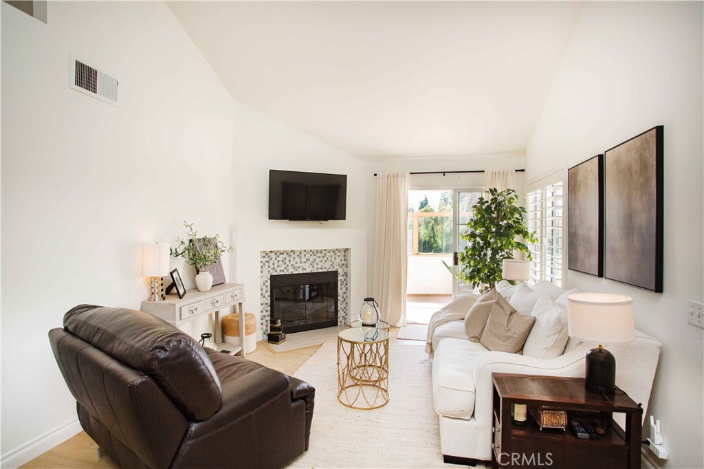 10f981bd 0835 409f A09f Ec24242576c3