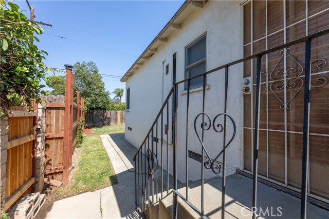 3766 Rose Avenue, Long Beach CA: https://media.crmls.org/medias/10f9bd8a-ae70-4f96-88e1-605637cf83a3.jpg