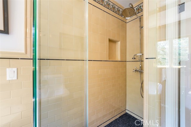 15113 Encanto Drive, Sherman Oaks CA: https://media.crmls.org/medias/10f9d4de-ebf4-4dc7-9df4-379a4a9025eb.jpg